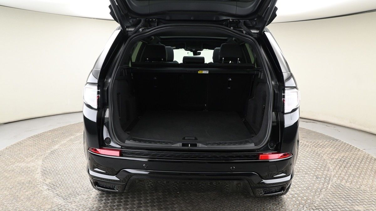 Land Rover Discovery Sport Image 10