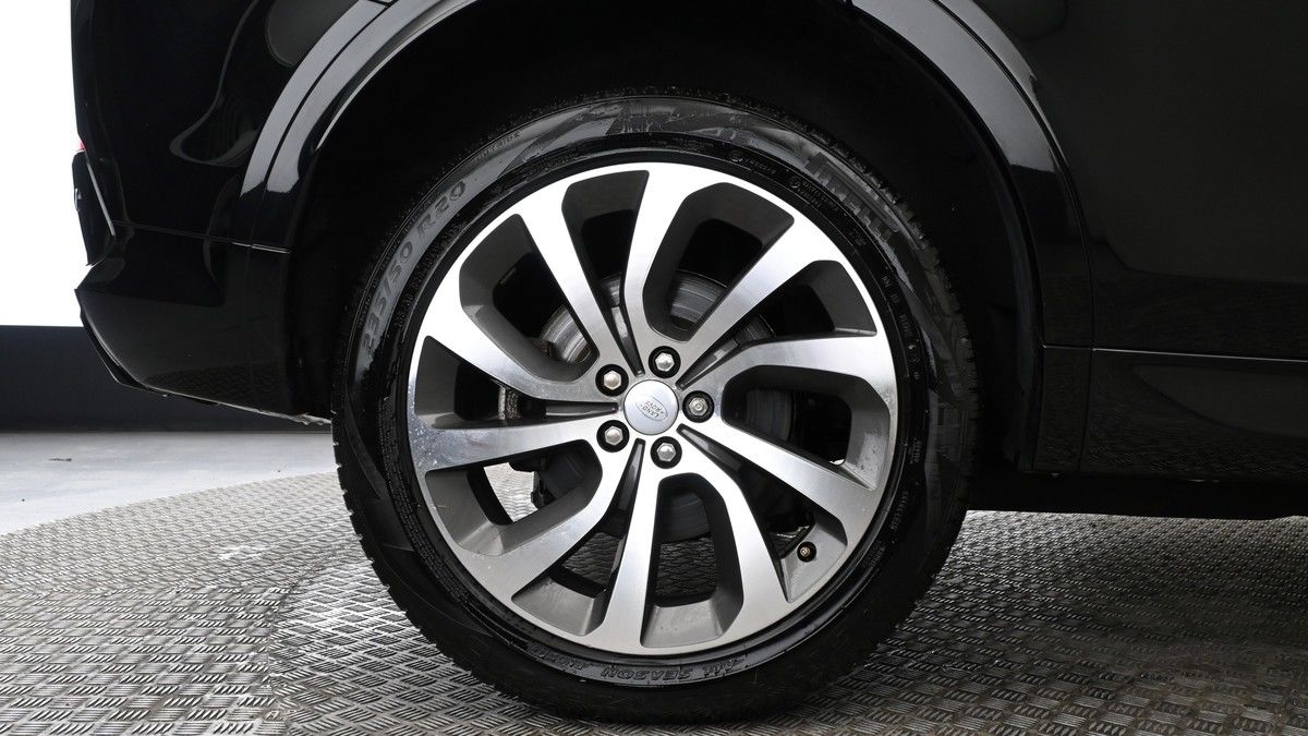 Land Rover Discovery Sport Image 9