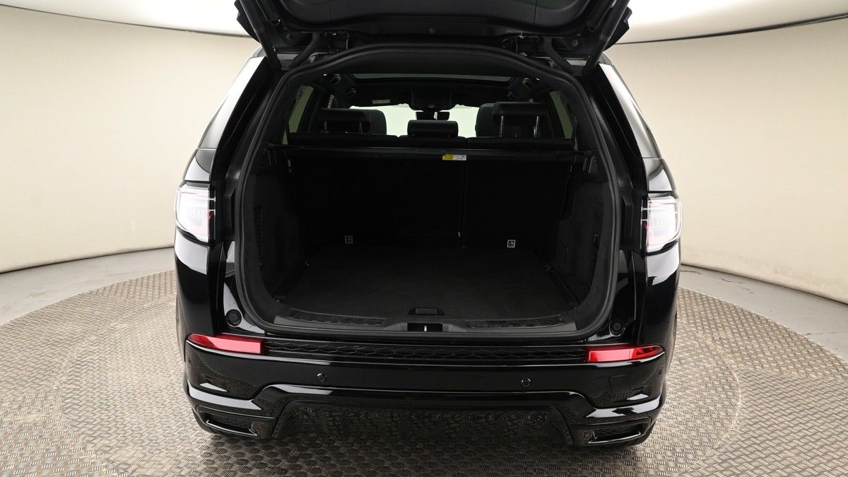 Land Rover Discovery Sport Image 10