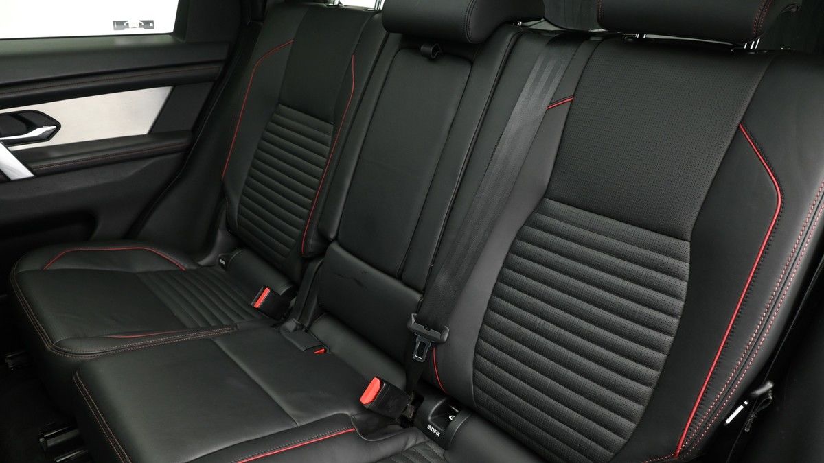 Land Rover Discovery Sport Image 5