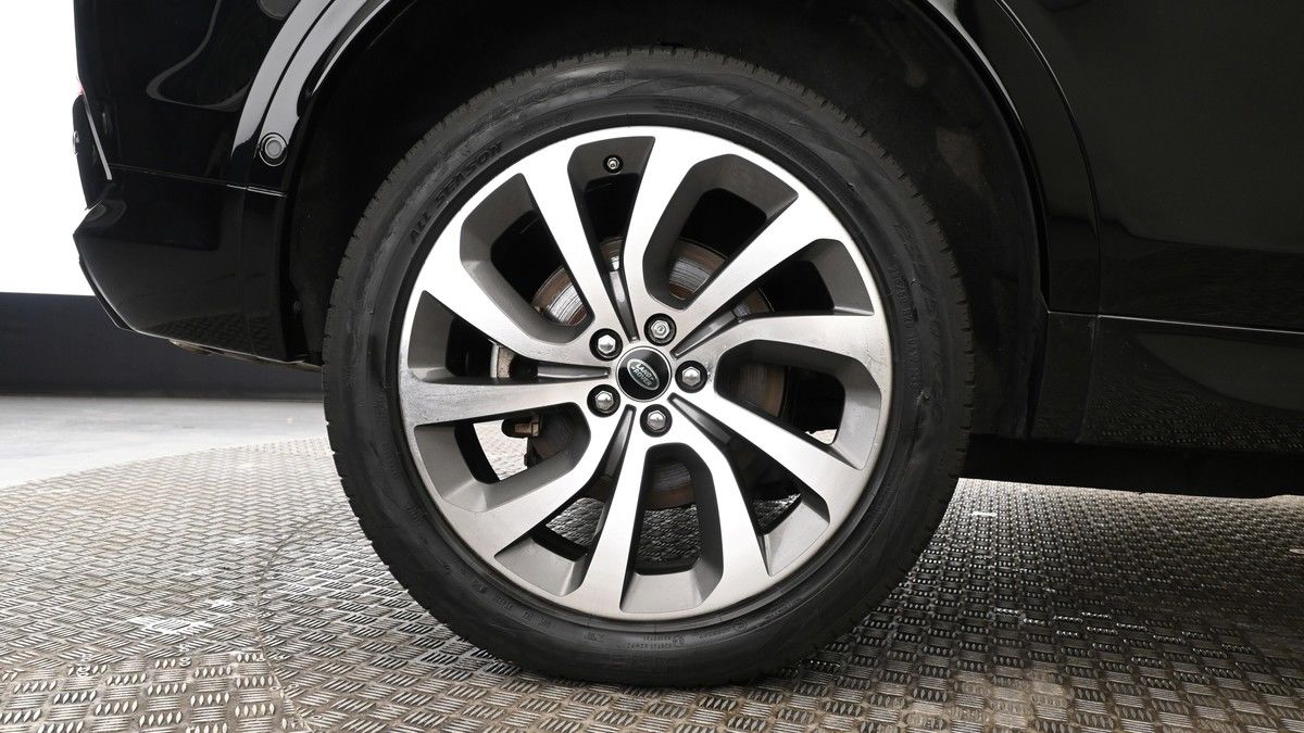 Land Rover Discovery Sport Image 9