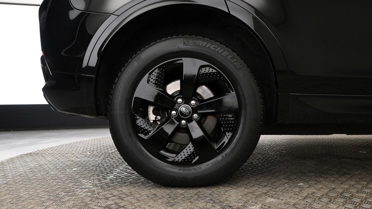 Land Rover Discovery Sport Image 9