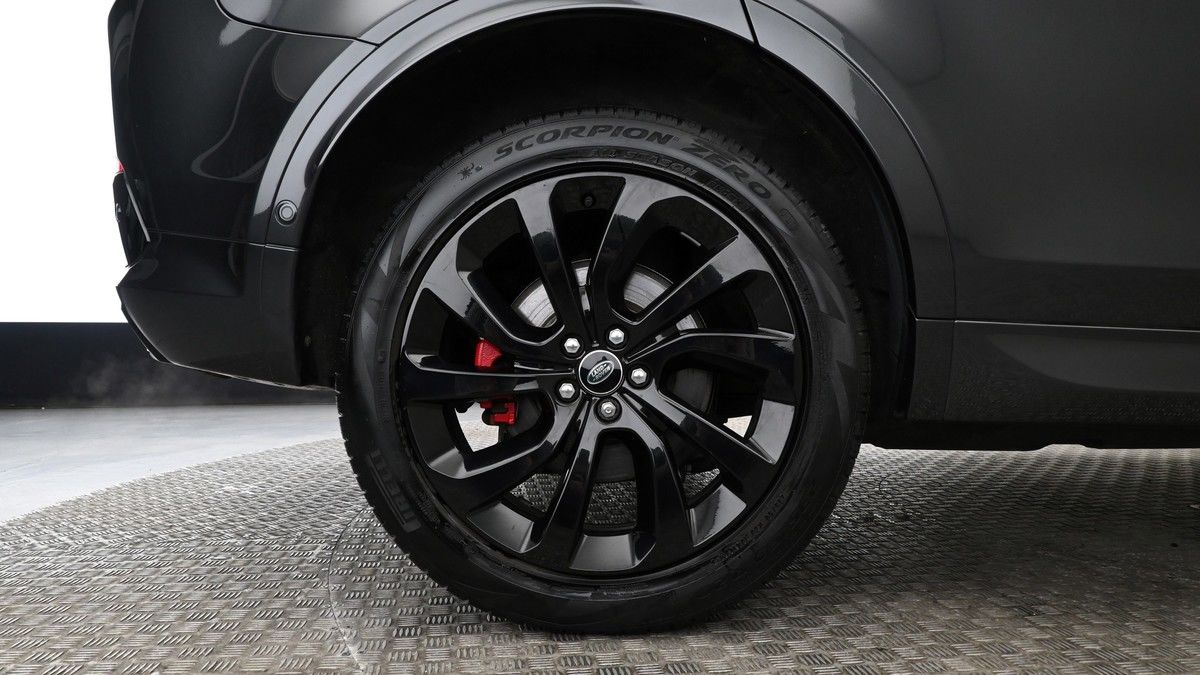 Land Rover Discovery Sport Image 9
