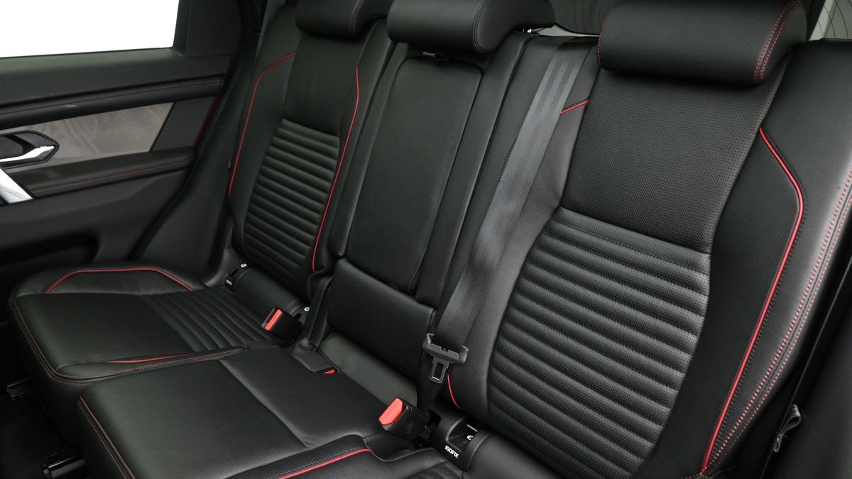 Land Rover Discovery Sport Image 5