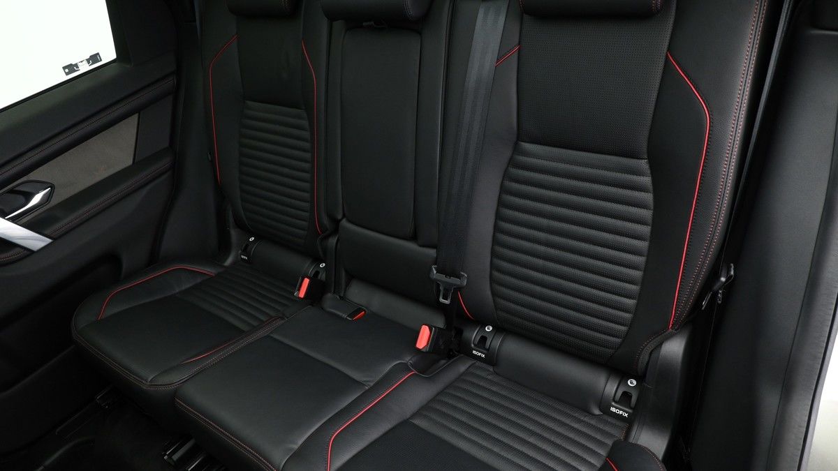 Land Rover Discovery Sport Image 5