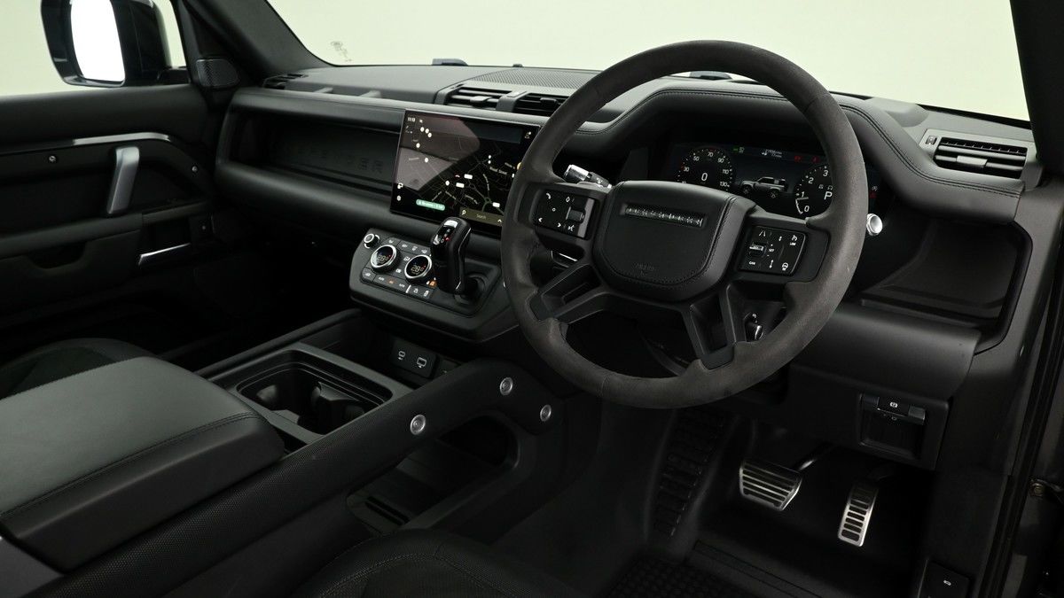Land Rover Defender 90 Image 3