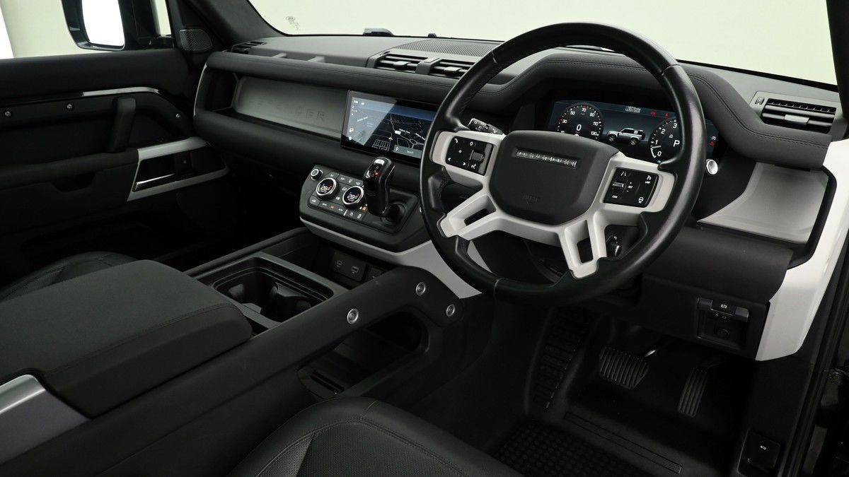 Land Rover Defender 90 Image 3