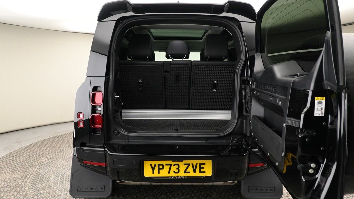 Land Rover Defender 90 Urban Image 10