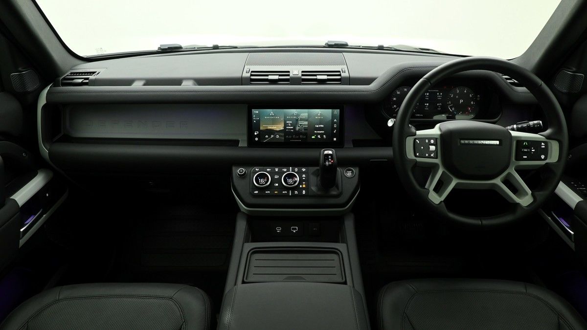 Land Rover Defender 90 Urban Image 14