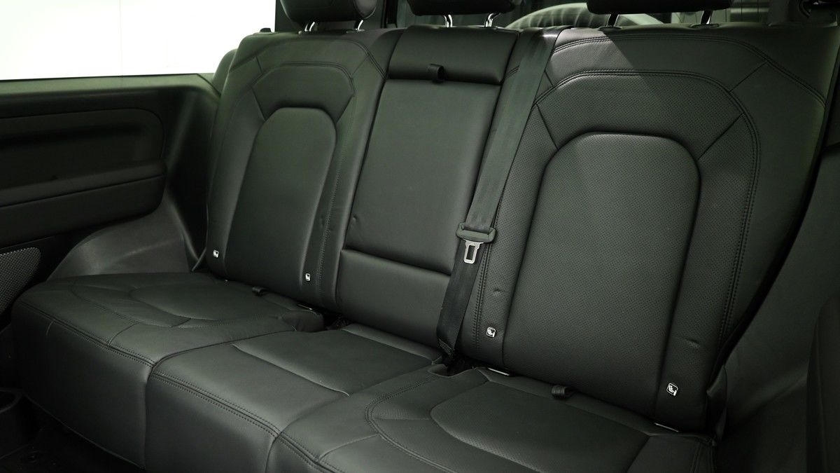 Land Rover Defender 90 Urban Image 5
