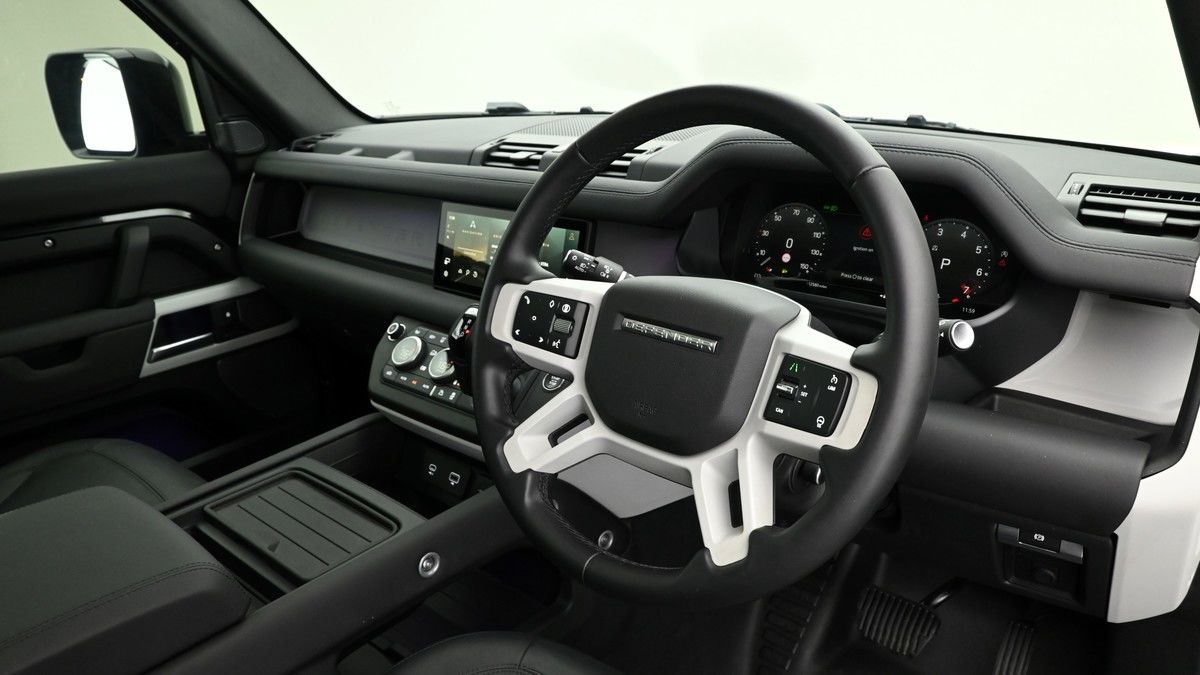 Land Rover Defender 90 Urban Image 3
