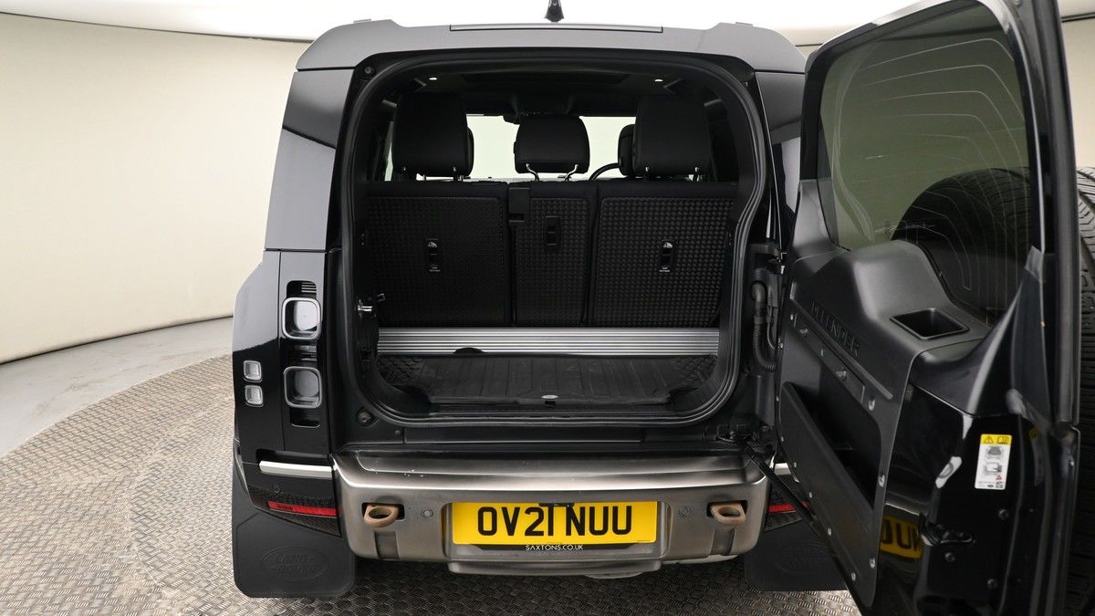 Land Rover Defender 90 Image 10