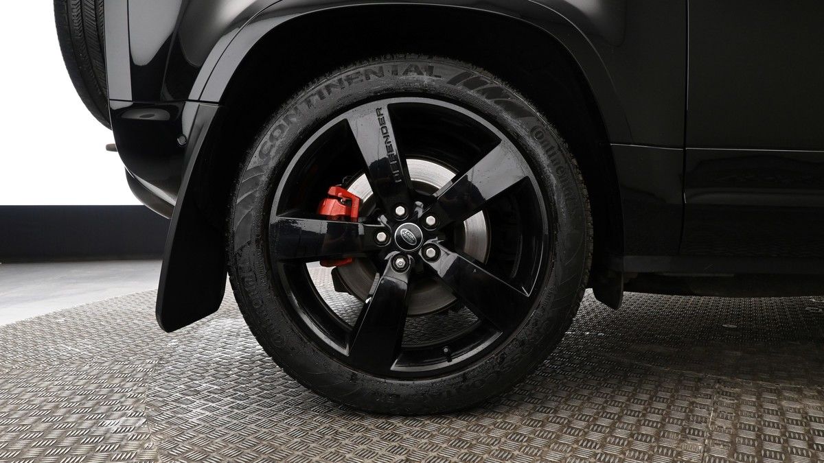 Land Rover Defender 90 Image 9