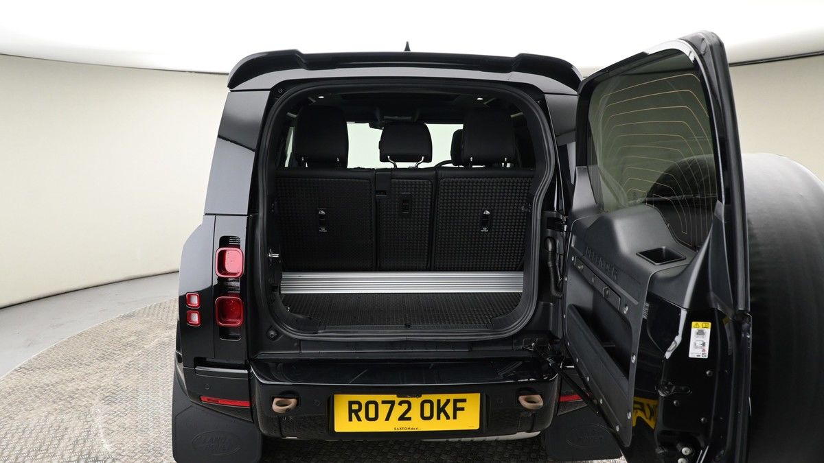 Land Rover Defender 90 Image 10