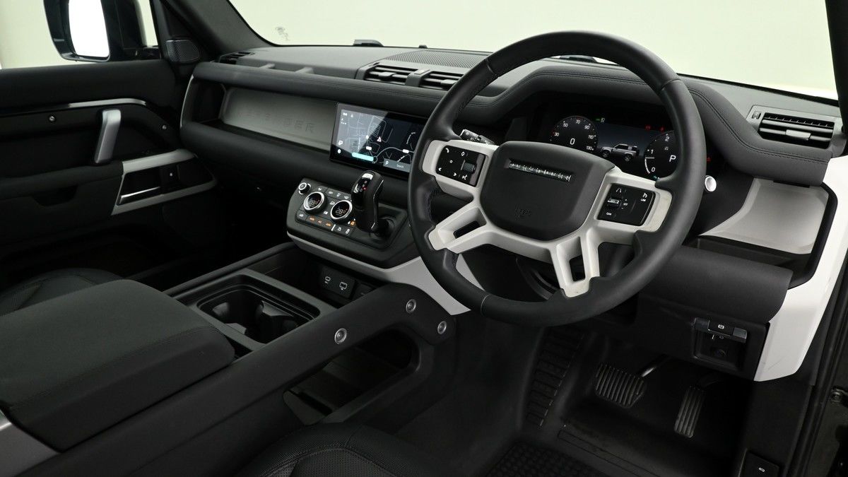 Land Rover Defender 90 Image 3