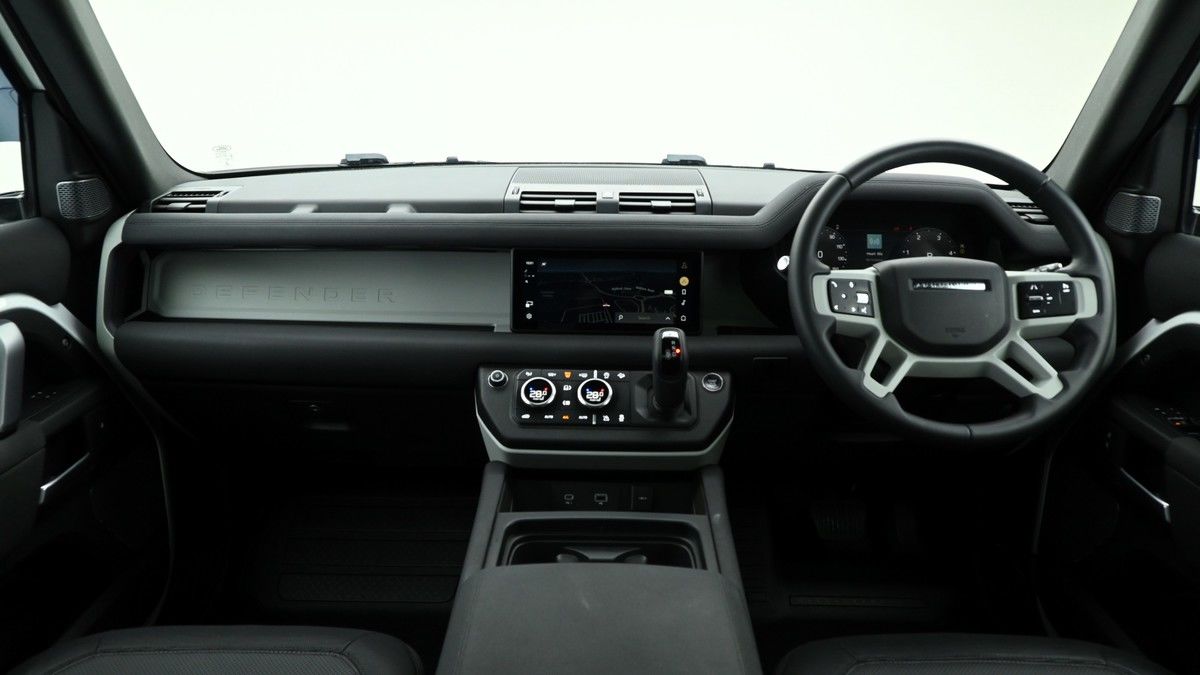 Land Rover Defender 90 Image 27