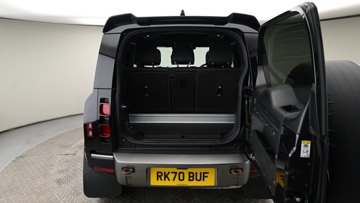 Land Rover Defender 90 Image 10