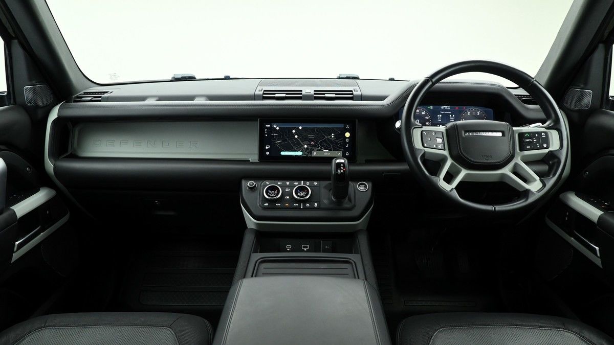 Land Rover Defender 90 Image 14