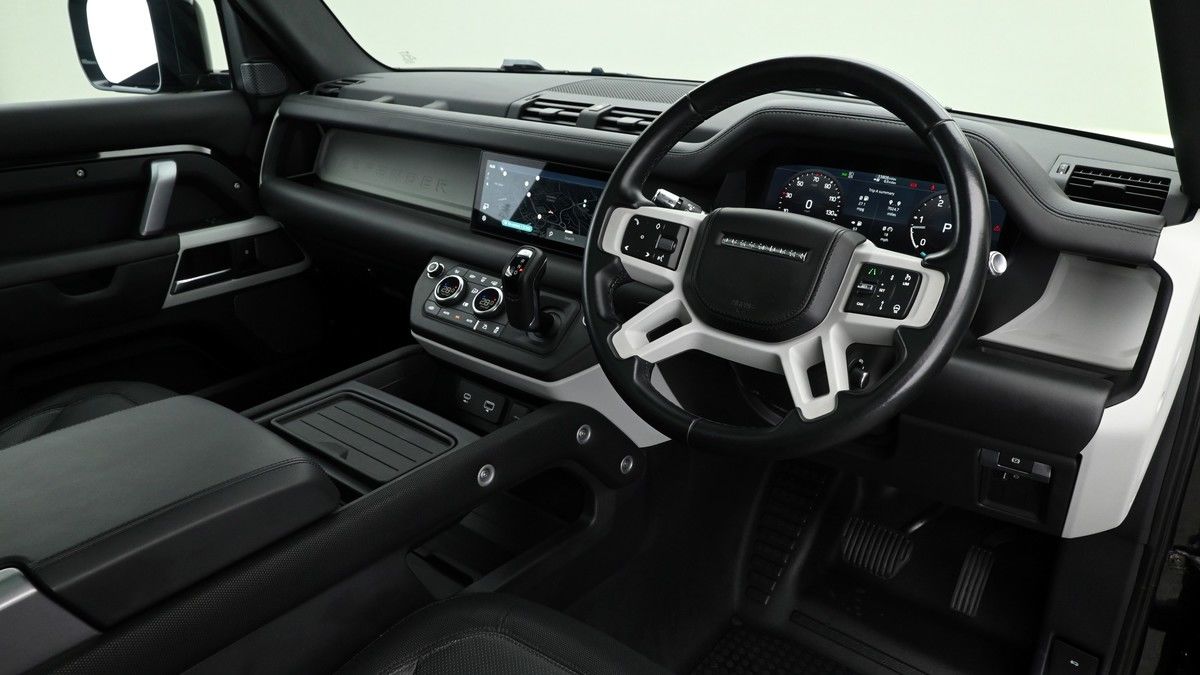 Land Rover Defender 90 Image 3