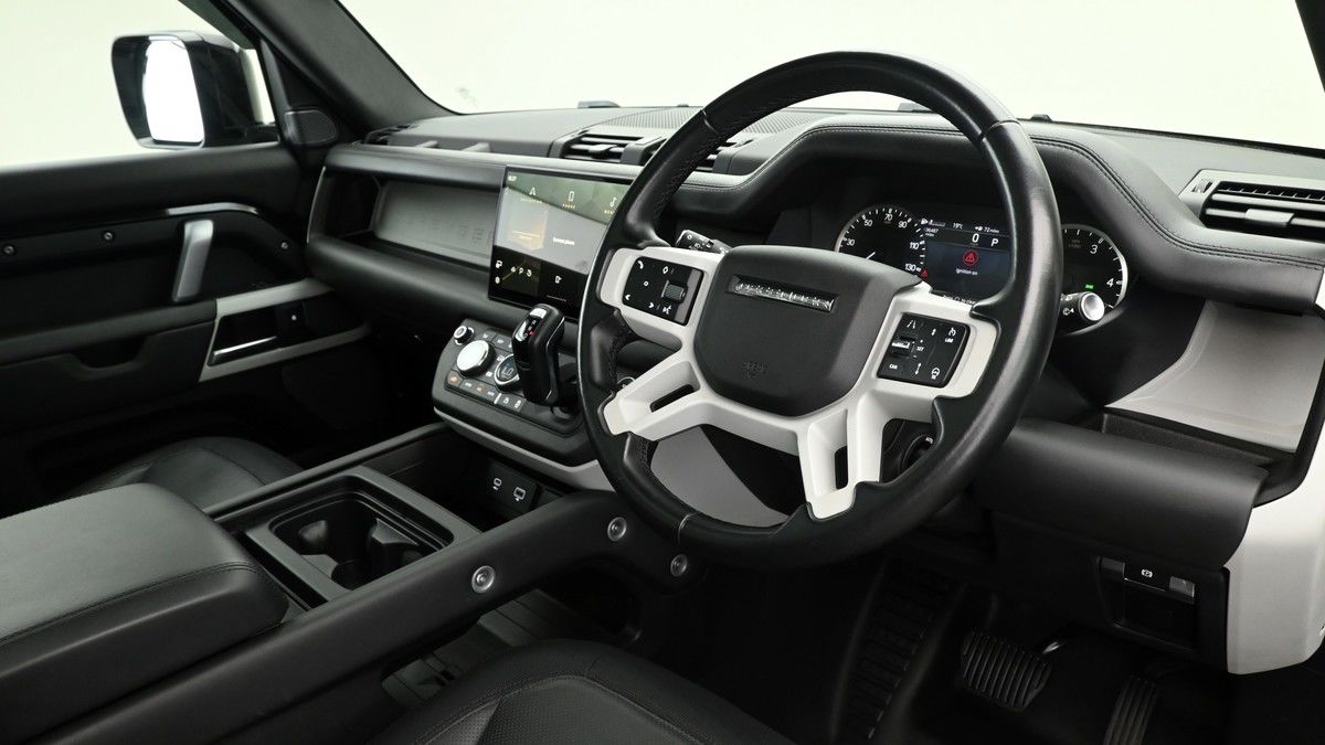Land Rover Defender 90 Image 3