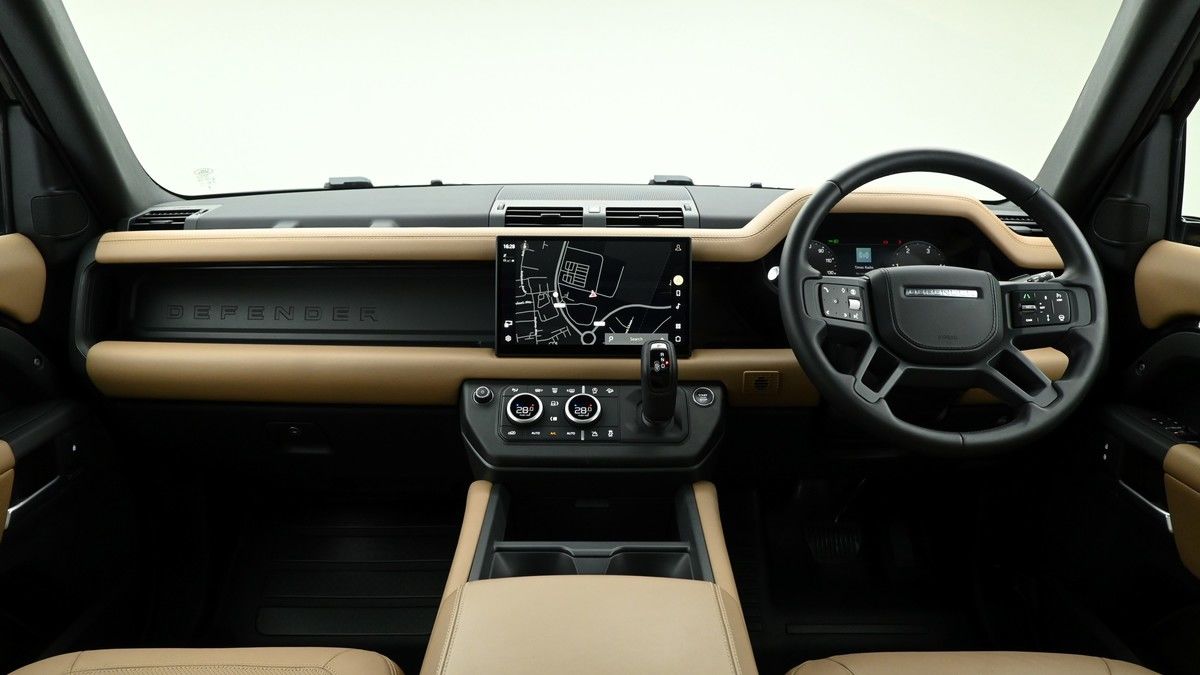 Land Rover Defender 90 Image 14