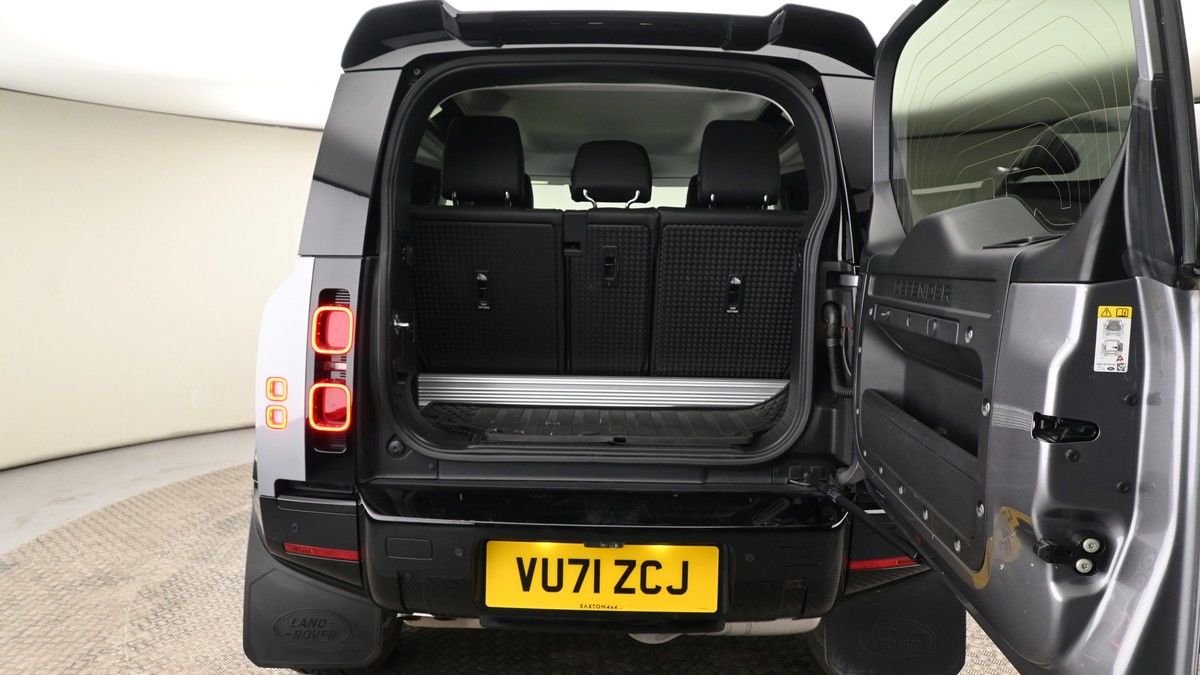 Land Rover Defender 90 Urban Image 10