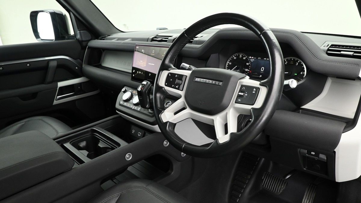 Land Rover Defender 90 Urban Image 3