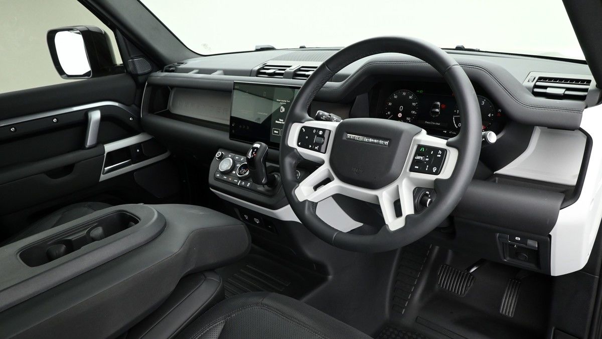 Land Rover Defender 90 Image 3