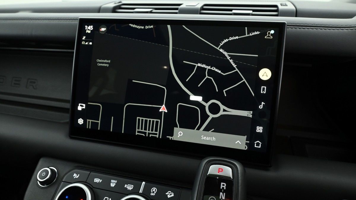 Land Rover Defender 110 Urban Image 11