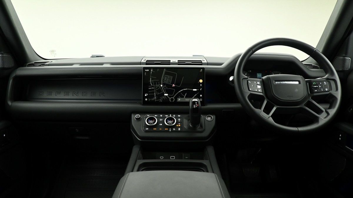 Land Rover Defender 110 Urban Image 14