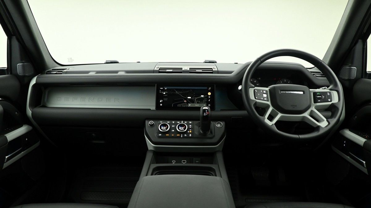 Land Rover Defender 110 Urban Image 14