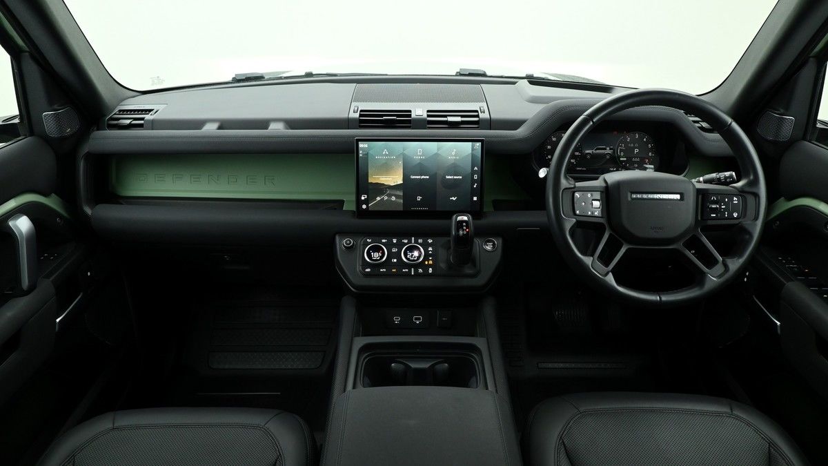 Land Rover Defender 110 Urban Image 14