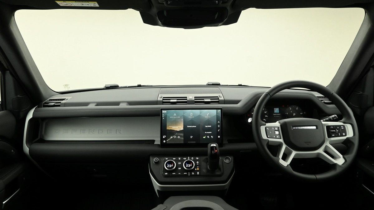 Land Rover Defender 90 Image 19