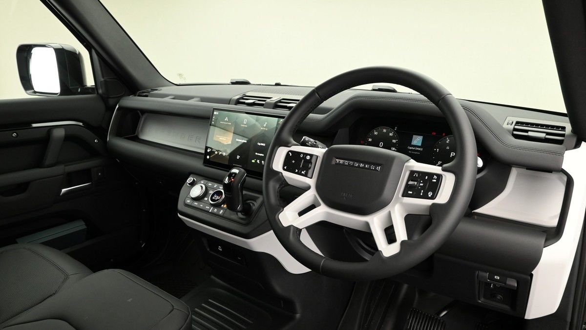 Land Rover Defender 90 Image 4