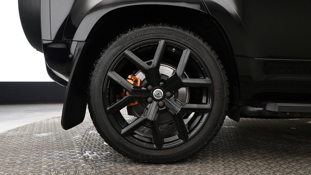 Land Rover Defender 110 Urban Image 8