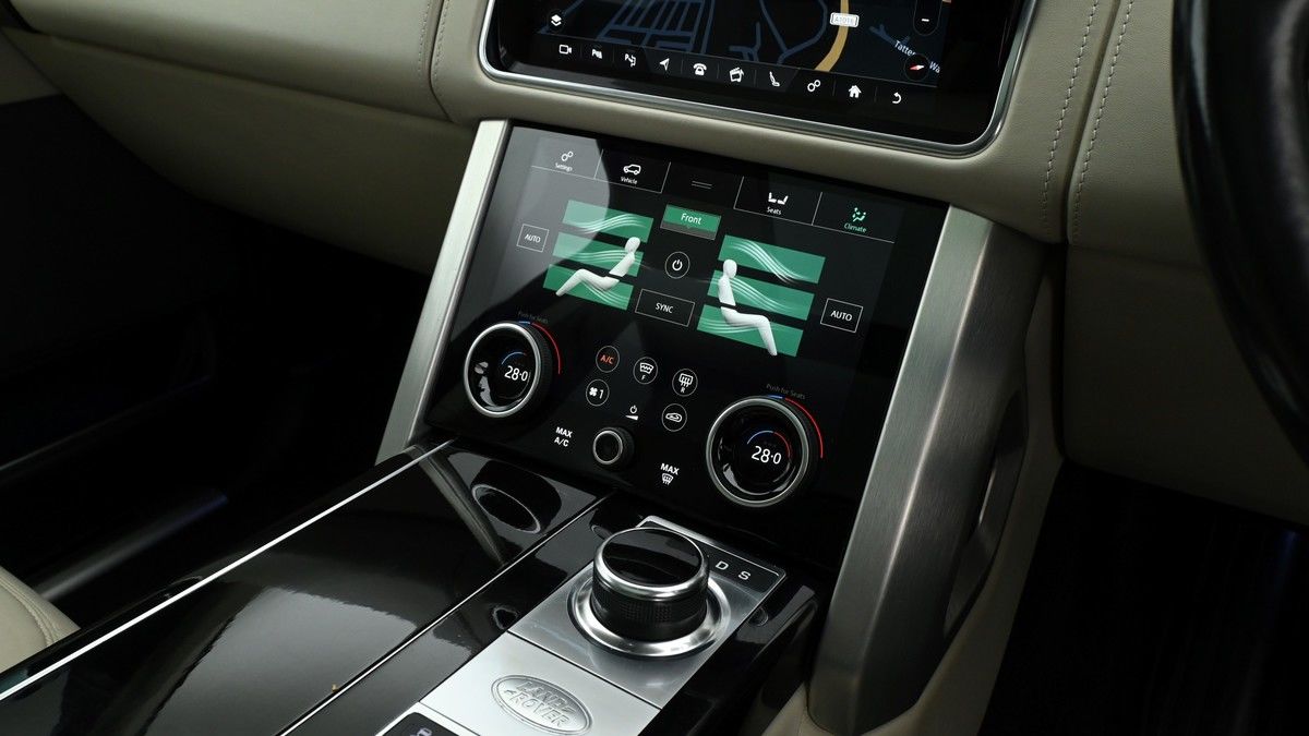 Land Rover Range Rover Image 12