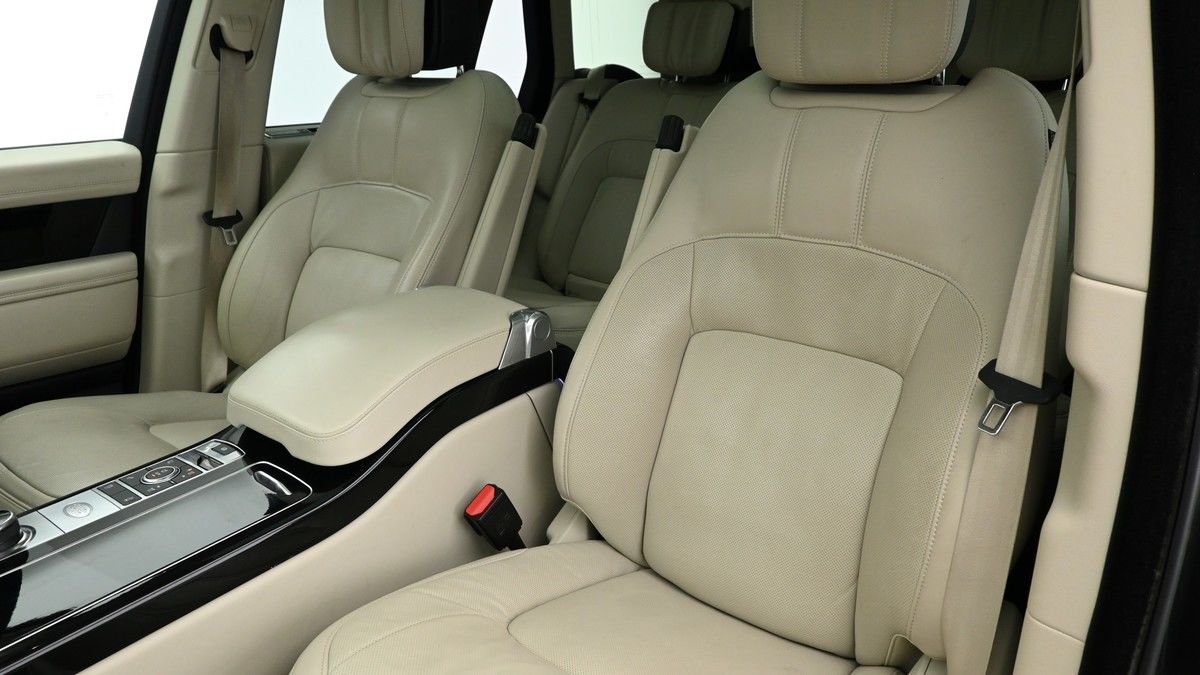 Land Rover Range Rover Image 4