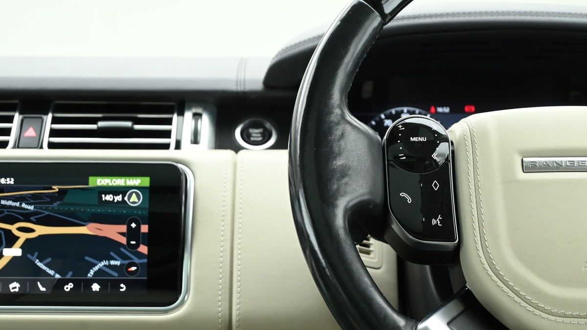 Land Rover Range Rover Image 15