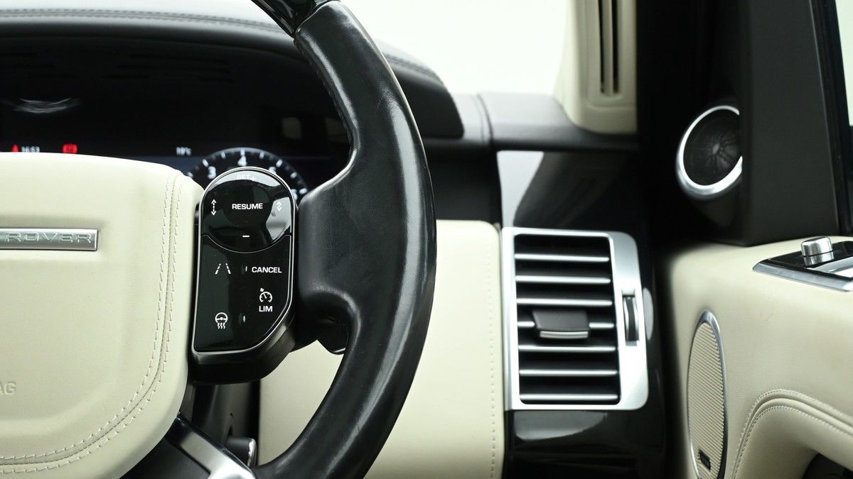 Land Rover Range Rover Image 16