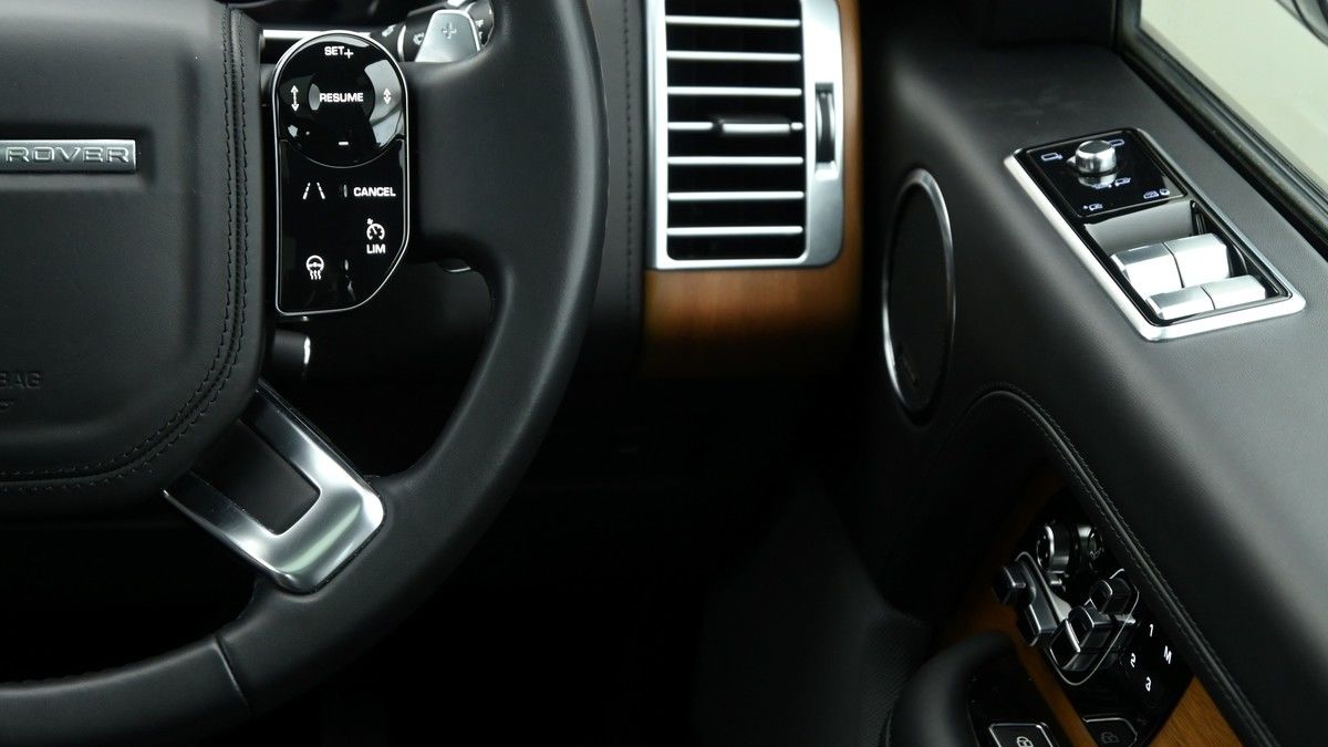 Land Rover Range Rover Image 16