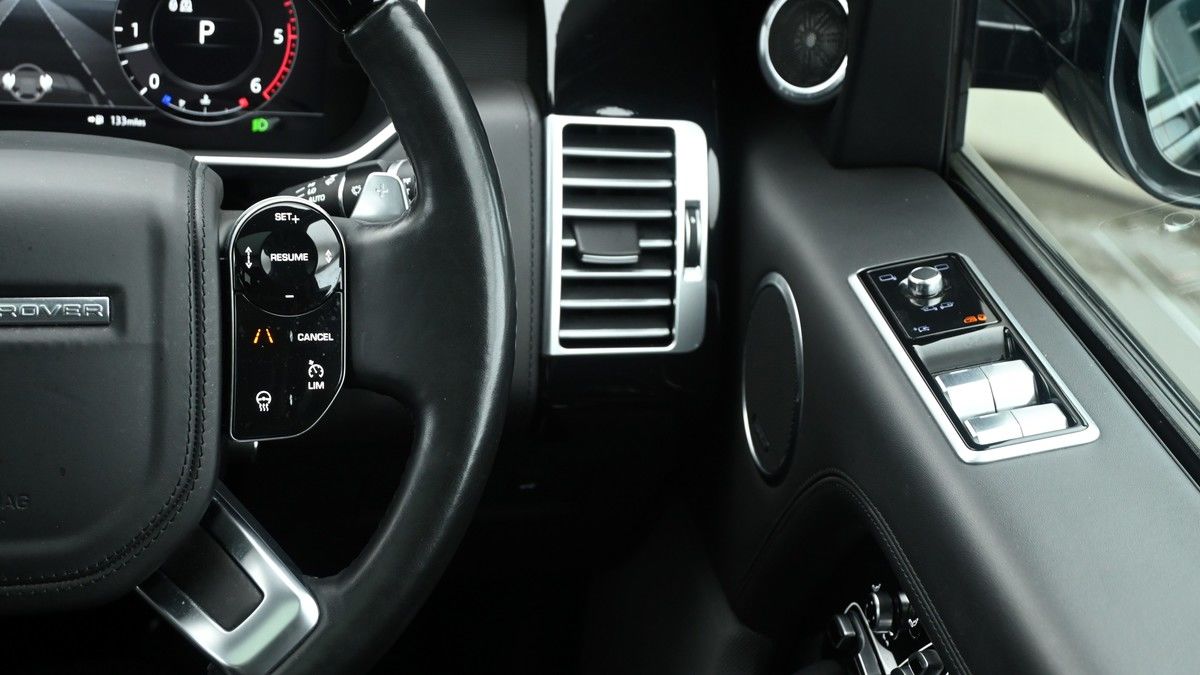 Land Rover Range Rover Image 16