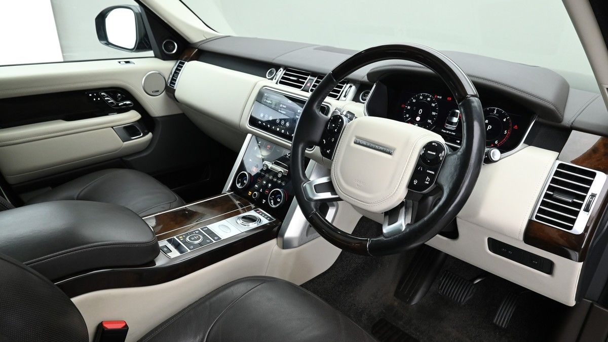 Land Rover Range Rover Image 3