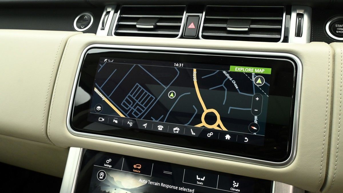 Land Rover Range Rover Image 11