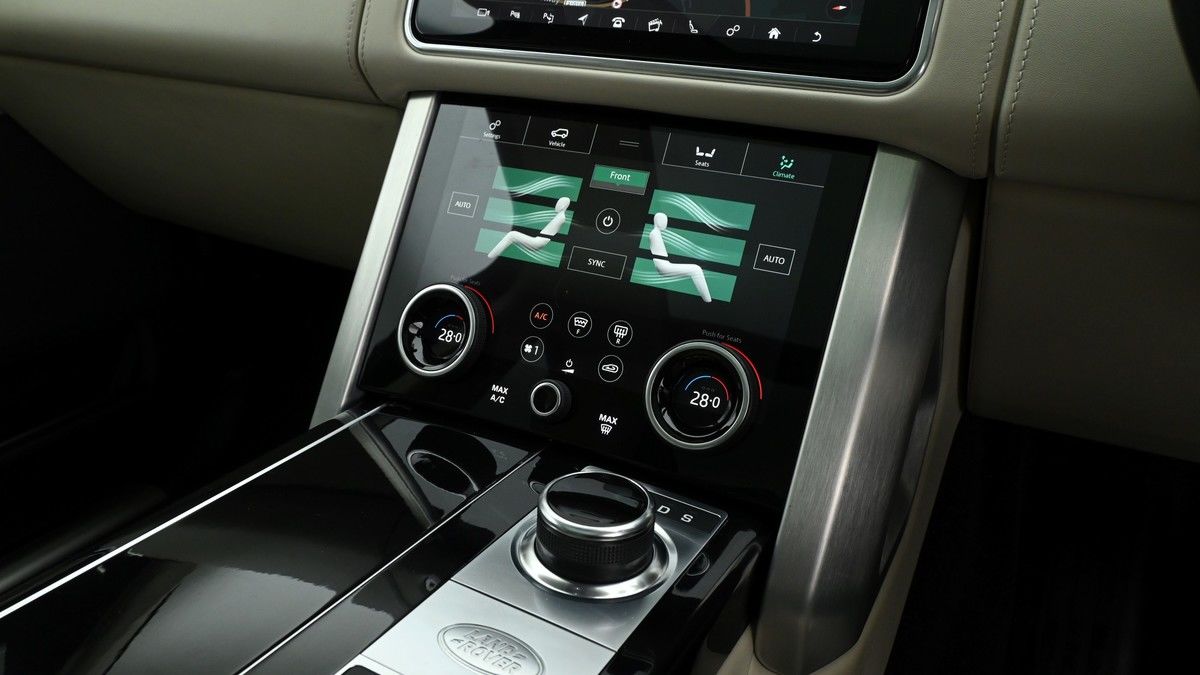 Land Rover Range Rover Image 12