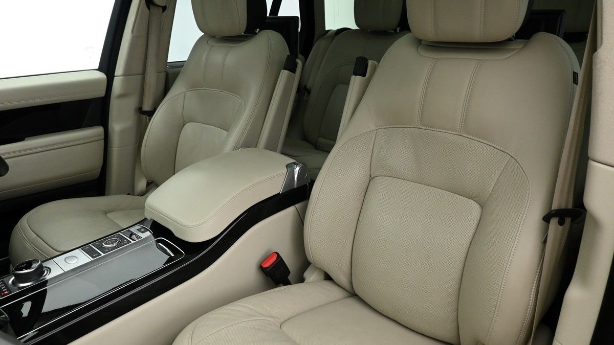 Land Rover Range Rover Image 4