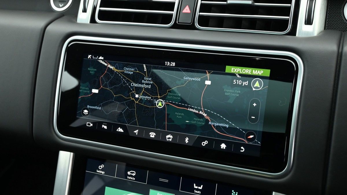 Land Rover Range Rover Image 11