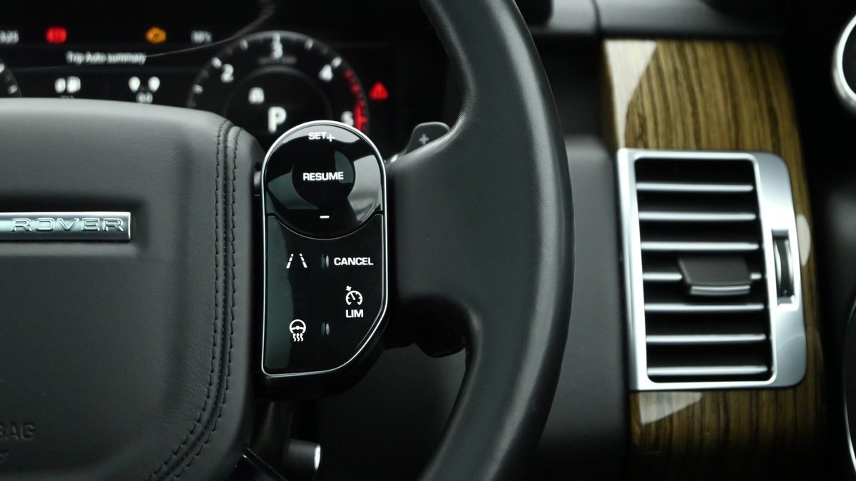 Land Rover Range Rover Image 16