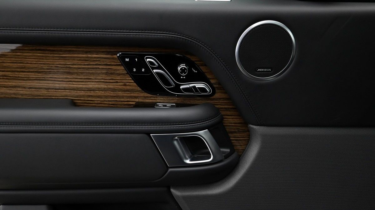 Land Rover Range Rover Image 13
