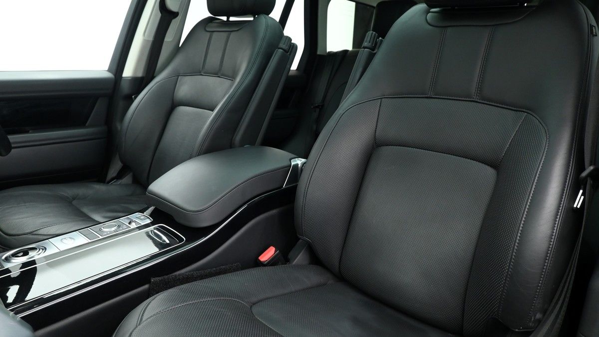 Land Rover Range Rover Image 4