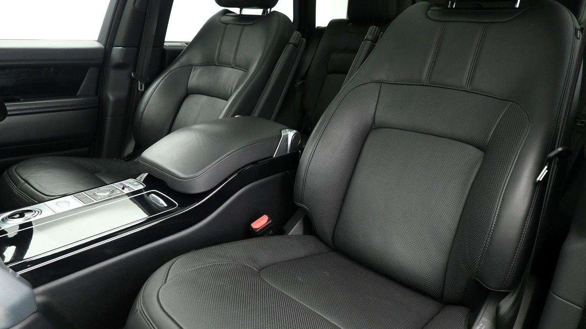 Land Rover Range Rover Image 4